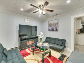 2 Mi to Union College! Newly Renovated Apartment