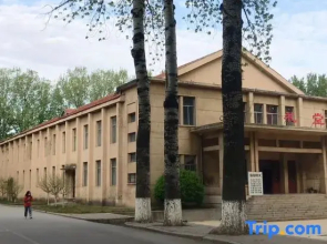 Homeinn Plus Hotel (Laiyang Jingqi Road Municipal Government)