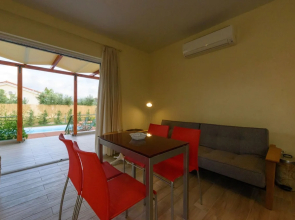 Dimitra Villa With Pool