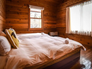 Woodpecker Chalet