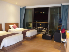 The Scenery City Hotel