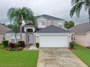 Williams Lake Berkley Resort Vacation Home