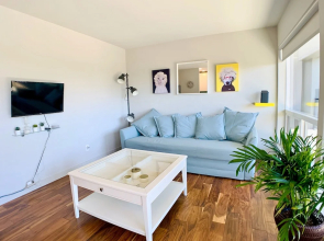Retro meets Modern-Walkable & Mins to Attraction