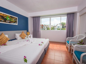 Отель On Hotel Phuket