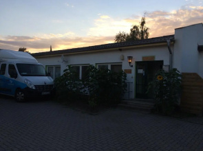 Backpackers Inn