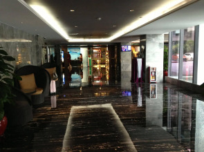 La Perle International Hotel - Free shuttle between hotel and Exhibition Center during Canton Fair & Exhibitor registration Counter