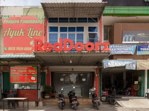 RedDoorz near Plaza Botania 1 Batam