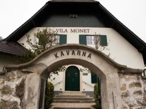 Vila Monet