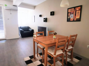 Cozy Two Bedroom Apartment 8