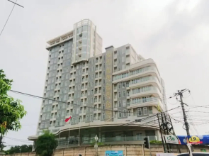 Chic And Cozy Studio Apartment At Amazana Serpong