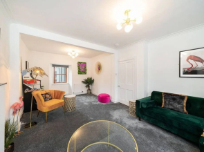 The Palm - Eclectic Bliss