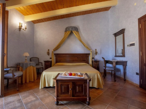 Il Podere Hotel Restaurant