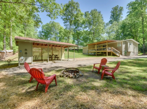 Woodsy Hayesville Home on Jackrabbit Trail!