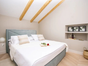 Charming 3-bed House in Tribunj