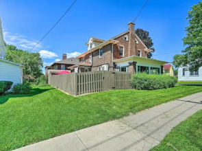 Historic Illinois Home Near Mississippi River
