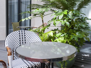 Hôtel Eiffel Blomet