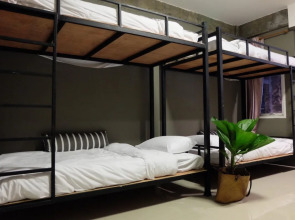 Ma Norn Phuket Hostel