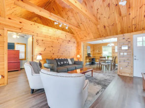 7 Mi to Nubs Nob: Lakefront Abode w/ Fire Pit!