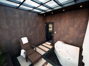 Travelodge Myeongdong City Hall