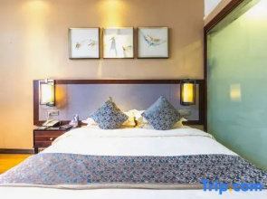 Family Tianzhongxing Hotel (Zhumadian Garden)