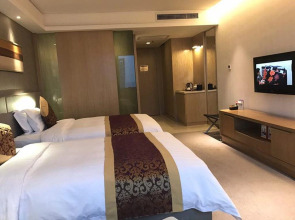 Guangzhou Pearl River International Hotel （Yijing Lu Metro Station）