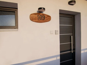 Phaedrus Living: Seaside Luxury Flat Athina 109