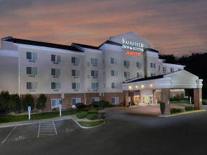 Fairfield Inn & Suites by Marriott Roanoke Hollins/I-81