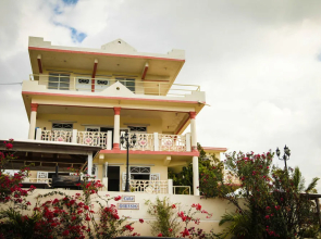 Casa Robinson Guest House