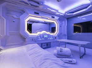 Отель Caps Lock Airport Hotel (Капс Лок Аэропорт)