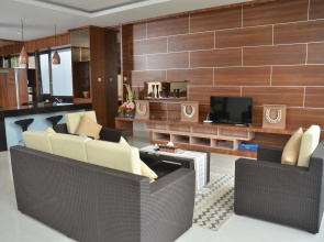 Magenta Hill View Villa 6 bedrooms with a private slide pool