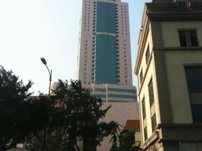 Qingdao Baifusheng Business Hotel
