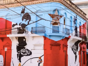 3BR 2BA Balconies Hip Lo za Beach Caf s