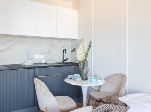 Full House (Фулл Хаус) на улице 1-я Магистральная 25