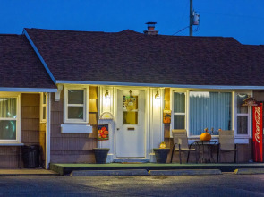 Sunset Lodge Escanaba