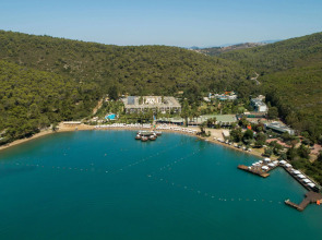 Green Bay Resort & Spa