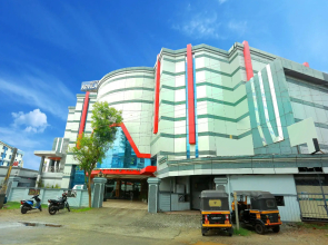 Capital O 14702 Kovilakam Residency