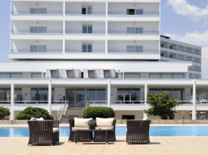 Lucy Hotel
