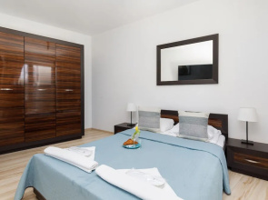 Apartment at the Port by Renters