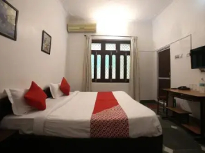 Royal Stay by OYO Rooms