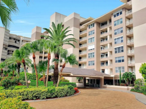 Beachfront Condo With Huge Views/pools/tennis/grills