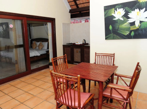 Villa Raya Private Pool Villas Resort