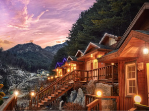 Gapyeong Areummaru Pension