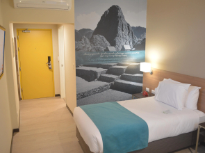 Arawi Miraflores Express