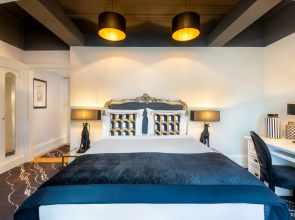 Schlosshotel Berlin By Patrick Hellmann
