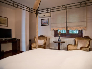 Villa Sphendone Suites