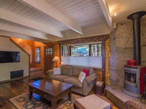 Saunders 3 Bedroom Holiday Home By Tahoe Truckee