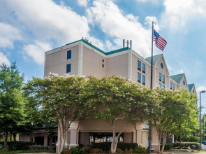 Hampton Inn & Suites Jackson-Coliseum