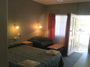 Aromet Motor Inn