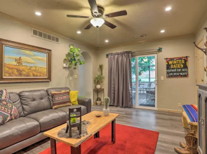 Colorado Cowboy Cottage: 12 Mi to Downtown Denver