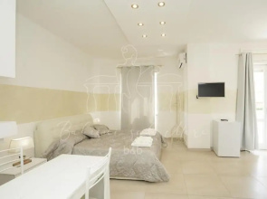 Room in B&B - B&B Balconi Sul Mare Suite With Hydromassage "faro Bianco"